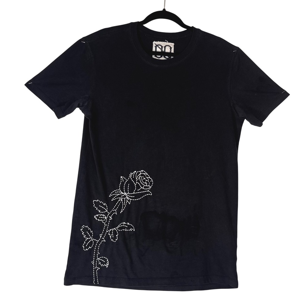 Loosechange Black Graphic‎ T-Shirt w/ stitched rose 0 Small